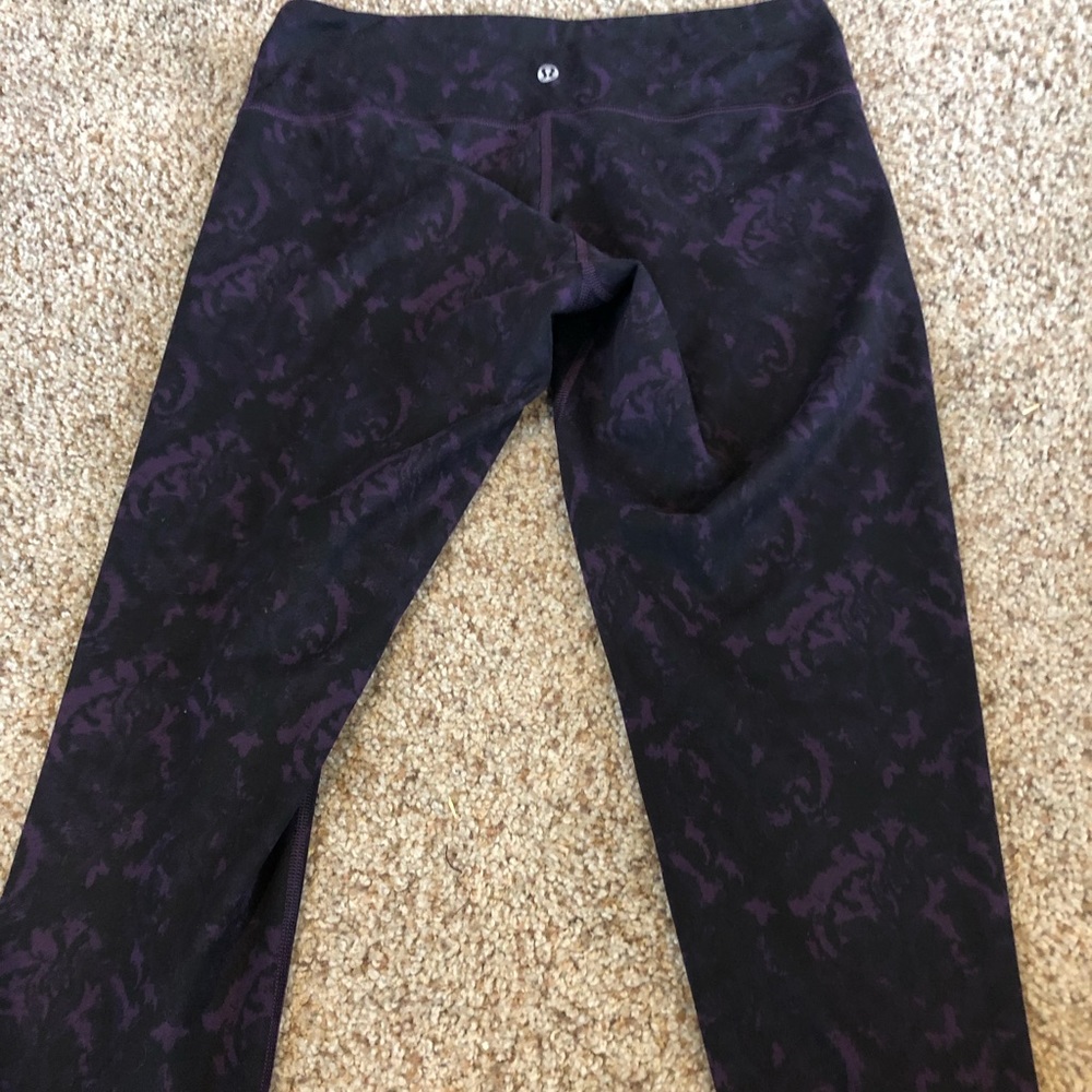 Lululemon crop leggings